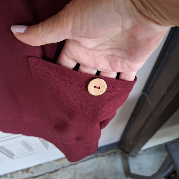 M Cowl Neck Maroon Tee Blouse Button Embellishment SzM Long Sleeve Tunic NWOT - Picture 8 of 11